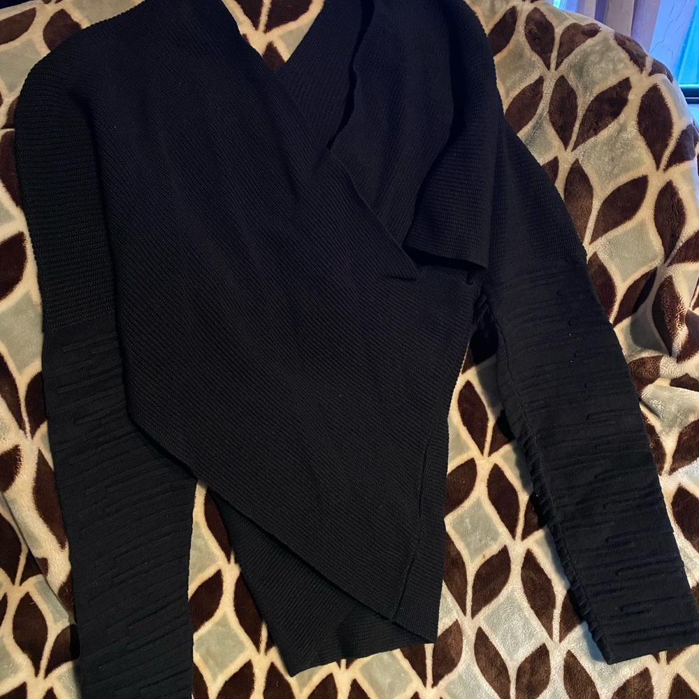 Black Star Wars sweater Kylo Ren/Resistance